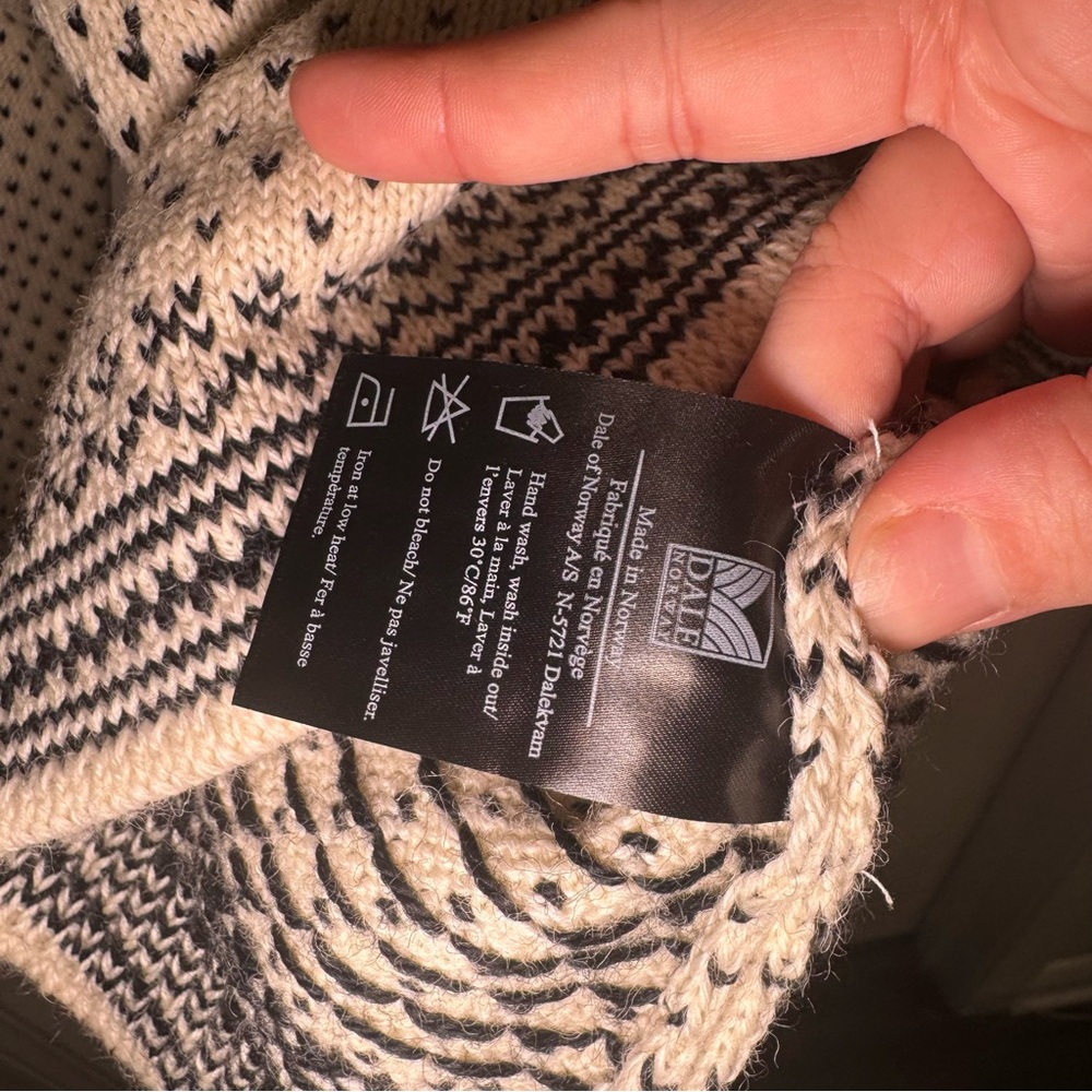 Dale of Norway Setesdal Unisex Sweater in Off White - Picture 11 of 12